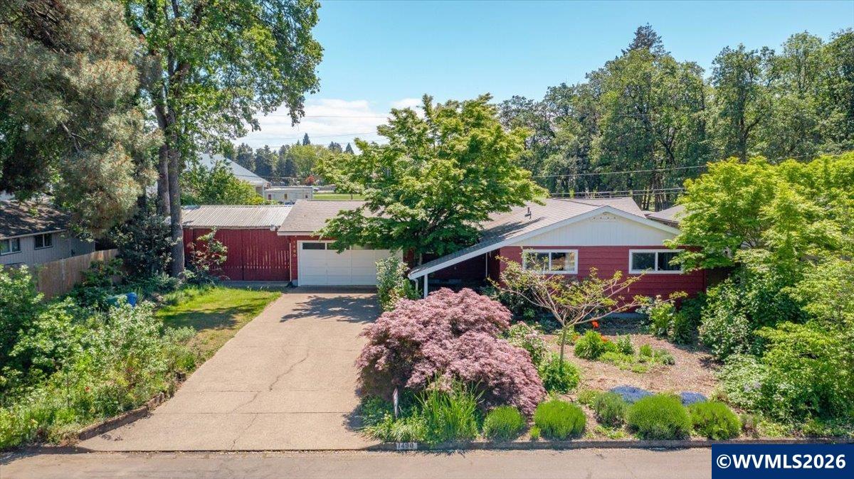 1490 Acacia Avenue Eugene OR 97408