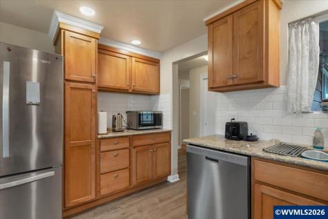 1490 Acacia Avenue Eugene OR 97408