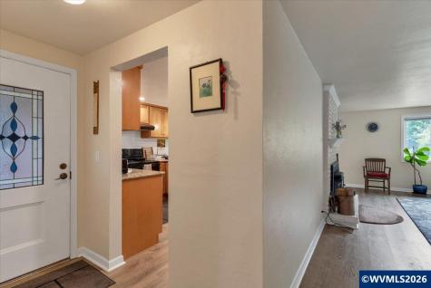 1490 Acacia Avenue Eugene OR 97408