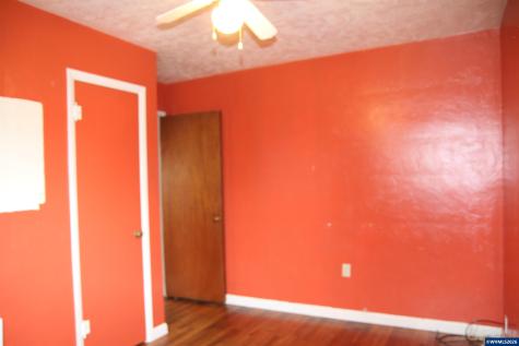 1935 Tudor Way SE Albany OR 97322