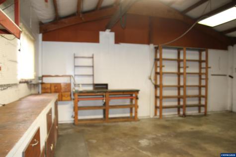 1935 Tudor Way SE Albany OR 97322