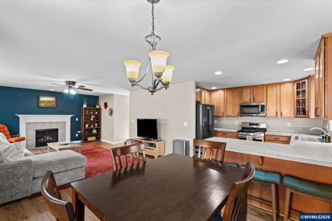 4145 Winners Circle Avenue SE Albany OR 97322
