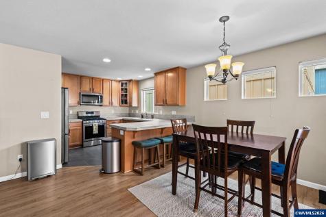 4145 Winners Circle Avenue SE Albany OR 97322