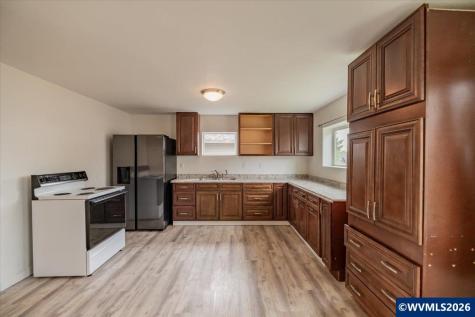 2215 Main Street Sweet Home OR 97386