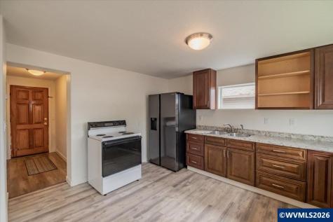 2215 Main Street Sweet Home OR 97386