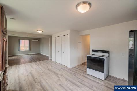 2215 Main Street Sweet Home OR 97386