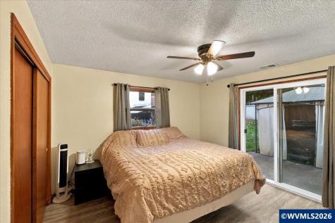 41180 Port Drive Sweet Home OR 97386