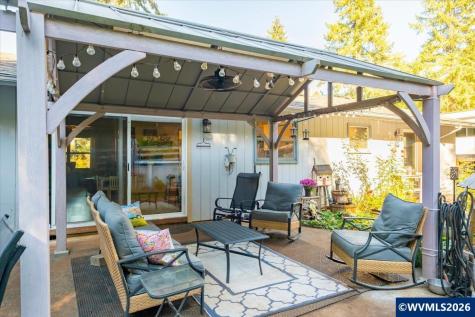 41180 Port Drive Sweet Home OR 97386