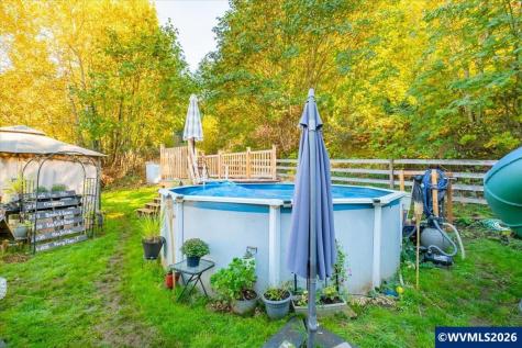 41180 Port Drive Sweet Home OR 97386