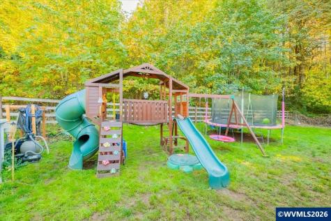 41180 Port Drive Sweet Home OR 97386