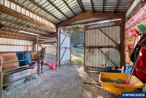 41180 Port Drive Sweet Home OR 97386
