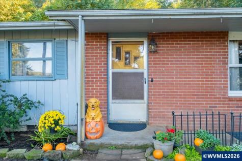 41180 Port Drive Sweet Home OR 97386