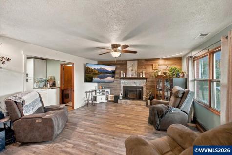 41180 Port Drive Sweet Home OR 97386