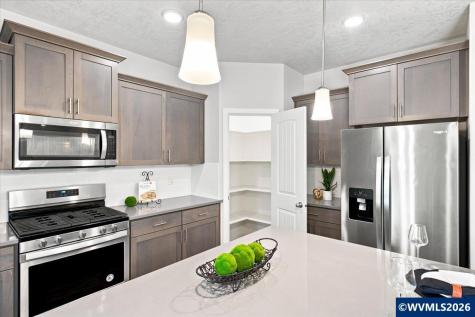 7717 SE Cheryl Court Corvallis OR 97330