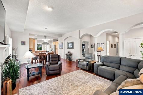 2672 Hazelnut Drive Woodburn OR 97071