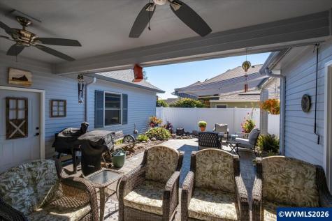 2672 Hazelnut Drive Woodburn OR 97071
