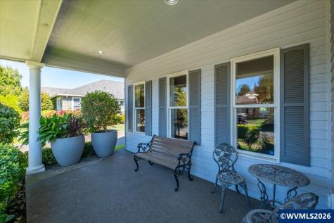 2672 Hazelnut Drive Woodburn OR 97071