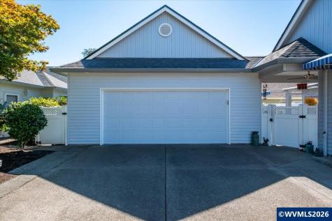2672 Hazelnut Drive Woodburn OR 97071