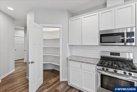 6080 NE Tuscan Lp Albany OR 97321