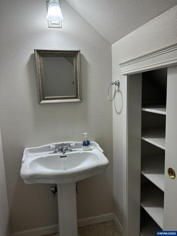 571 Hobson Street Stayton OR 97383