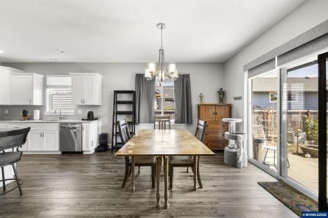 1293 S 9th Street Independence OR 97351