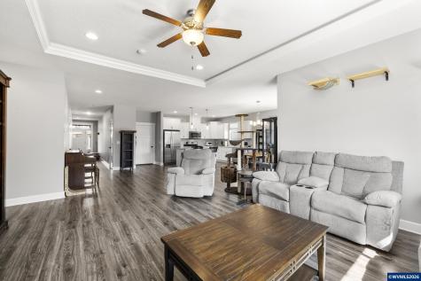 1293 S 9th Street Independence OR 97351