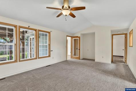 278 Edwards Road S Monmouth OR 97361