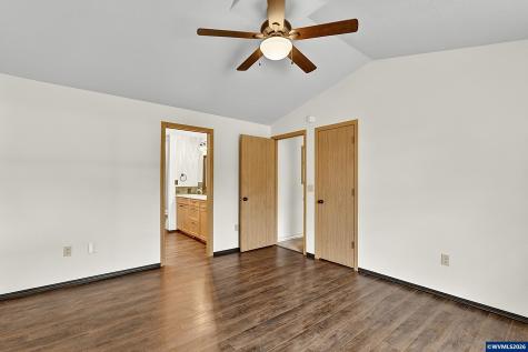 278 Edwards Road S Monmouth OR 97361