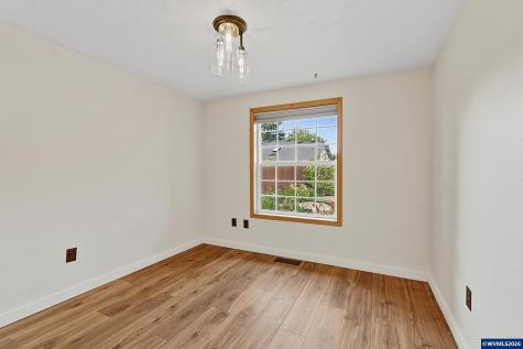 278 Edwards Road S Monmouth OR 97361