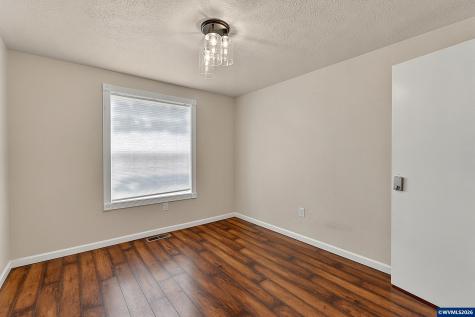 278 Edwards Road S Monmouth OR 97361
