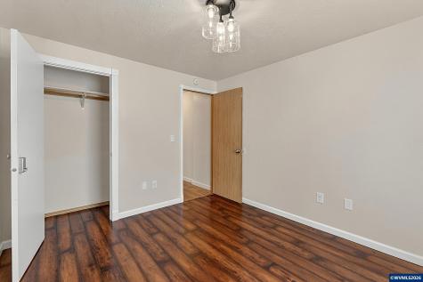 278 Edwards Road S Monmouth OR 97361