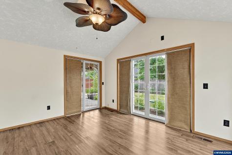 278 Edwards Road S Monmouth OR 97361