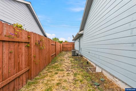 278 Edwards Road S Monmouth OR 97361