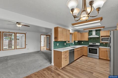 278 Edwards Road S Monmouth OR 97361
