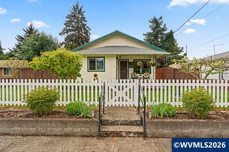 154 Cleveland Street Lebanon OR 97355