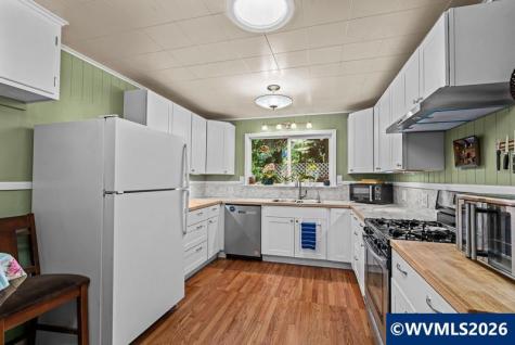 154 Cleveland Street Lebanon OR 97355