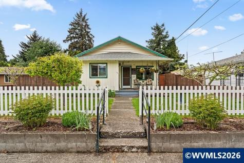154 Cleveland Street Lebanon OR 97355