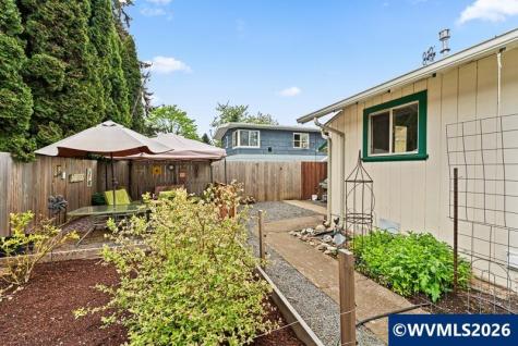 154 Cleveland Street Lebanon OR 97355