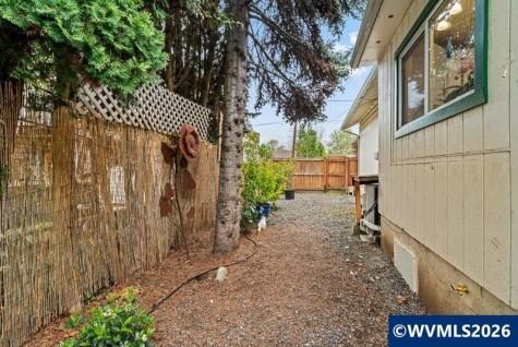 154 Cleveland Street Lebanon OR 97355