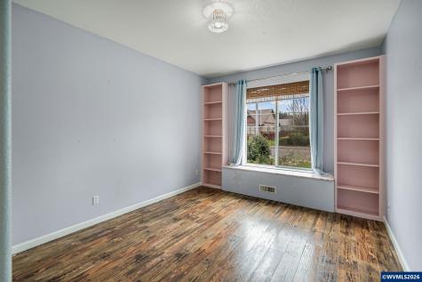 221 E 16th Street Lafayette OR 97127