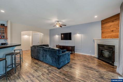 221 E 16th Street Lafayette OR 97127