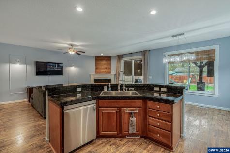 221 E 16th Street Lafayette OR 97127