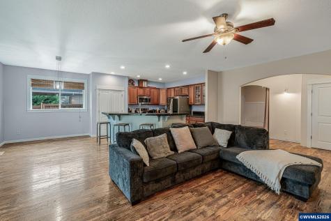 221 E 16th Street Lafayette OR 97127