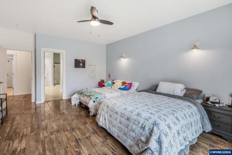 221 E 16th Street Lafayette OR 97127