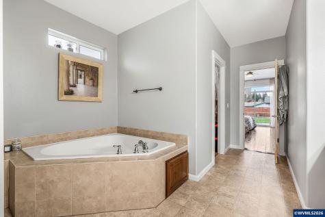 221 E 16th Street Lafayette OR 97127
