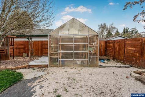 221 E 16th Street Lafayette OR 97127