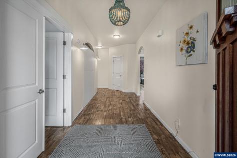 221 E 16th Street Lafayette OR 97127