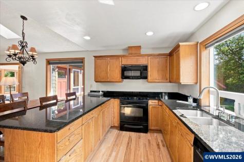 7650 NW Mountain View Drive Corvallis OR 97330