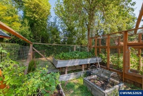7650 NW Mountain View Drive Corvallis OR 97330