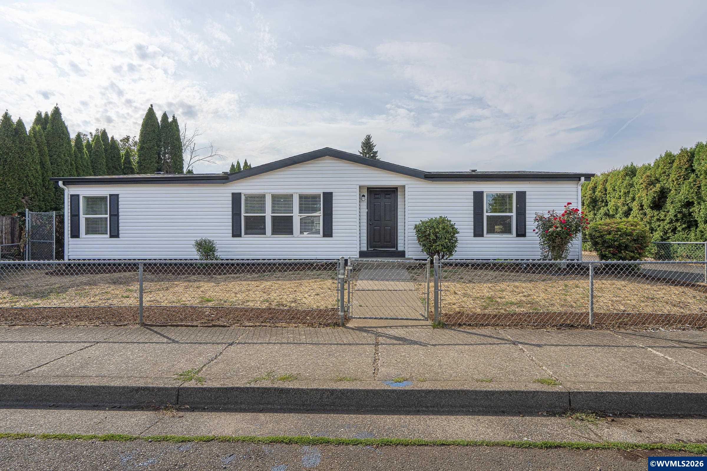 1074 Rodan Avenue SE Salem OR 97306
